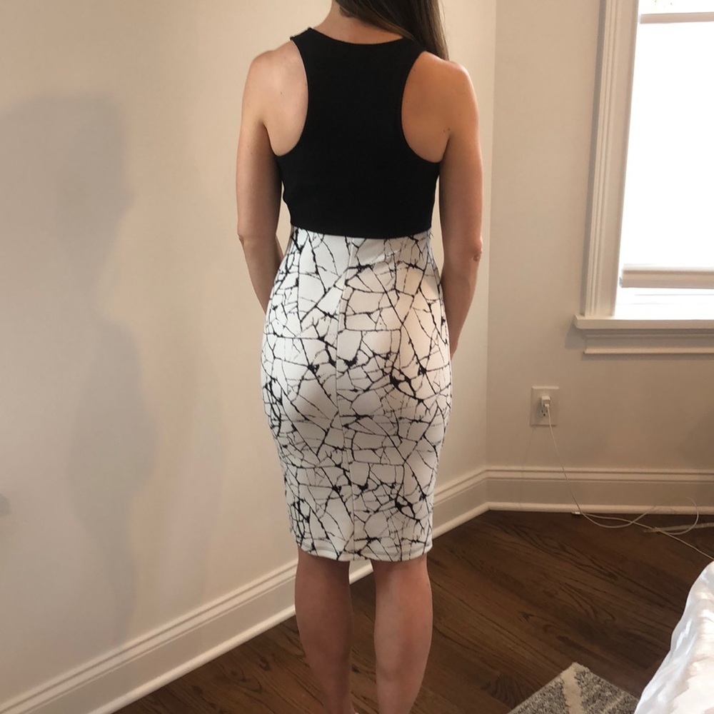 Dress - Picture 2 of 5